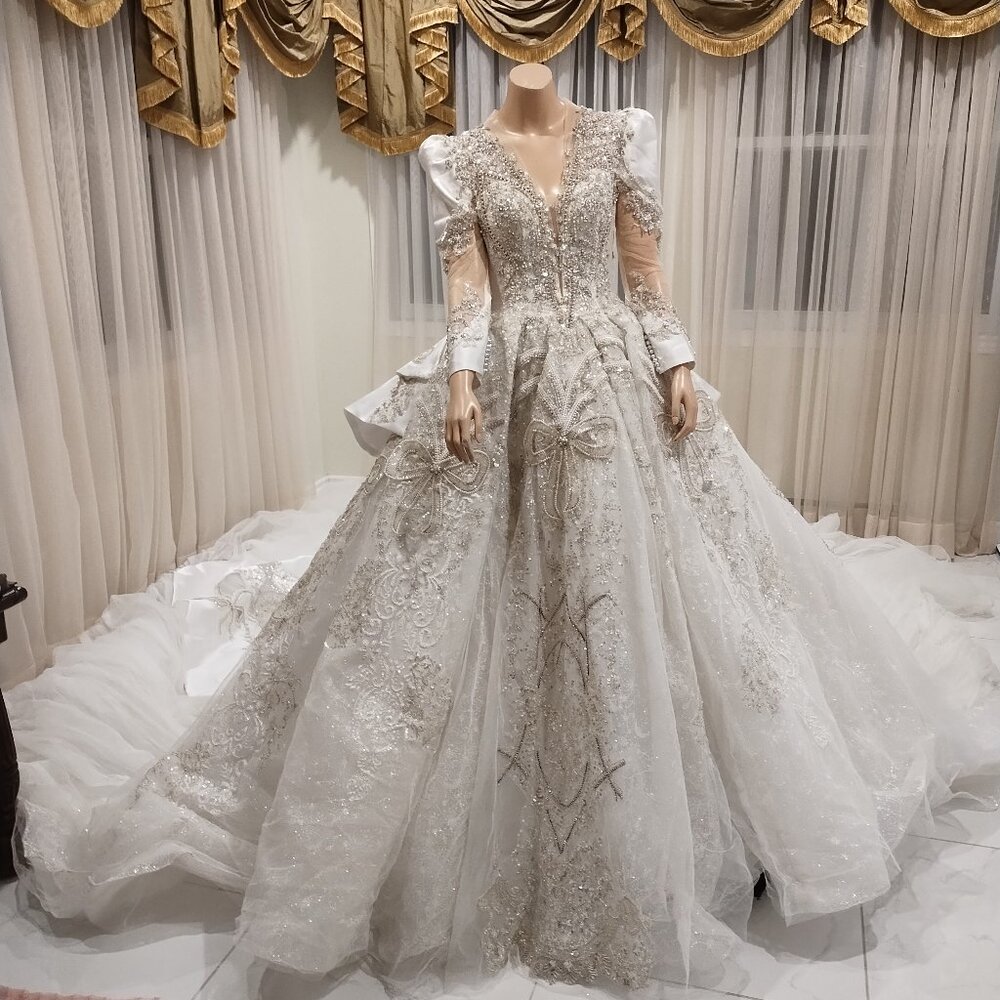 Wedding gown
